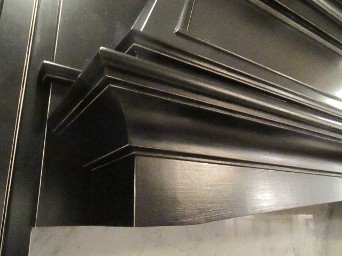 Corner Highlight on Black Cabinets
